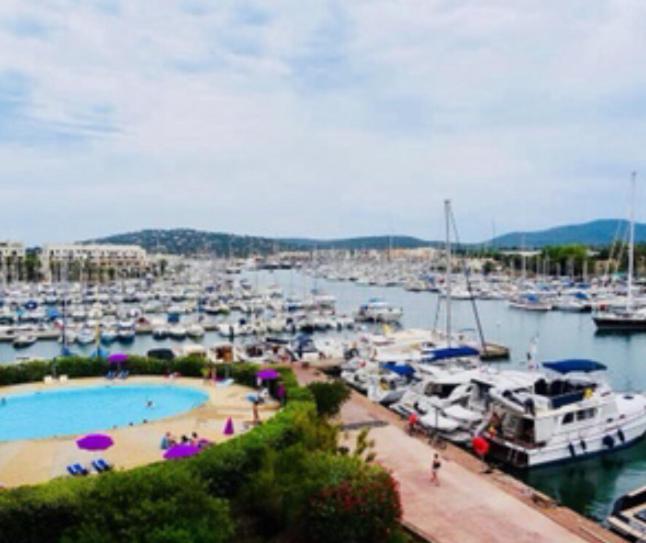 Petit Cocon Magnifique Vue Sur Marina Dans Le Golfe De Saint Tropez Daire Cogolin Dış mekan fotoğraf